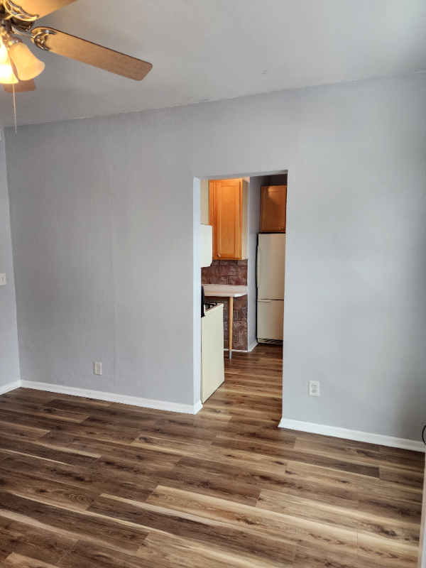 61 Dale St N #2 - Photo 3 of 12