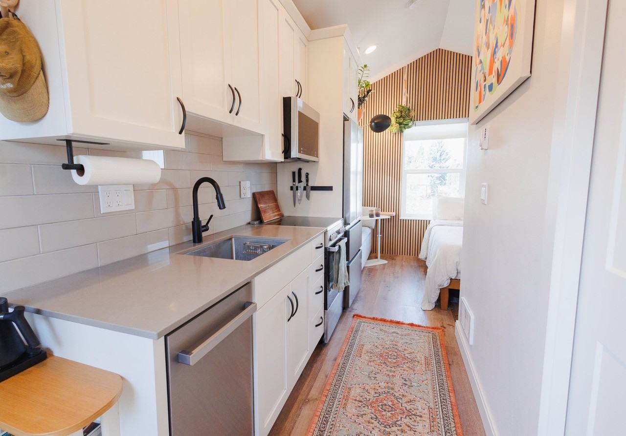 2725 Peabody St #201 - Photo 5 of 17
