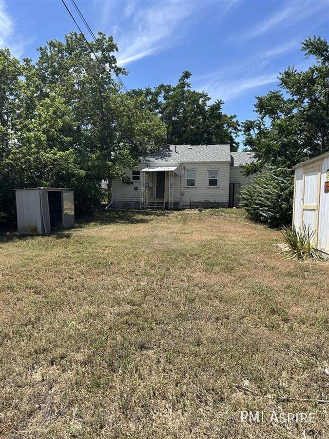 1250 Ames St - Photo 6 of 15