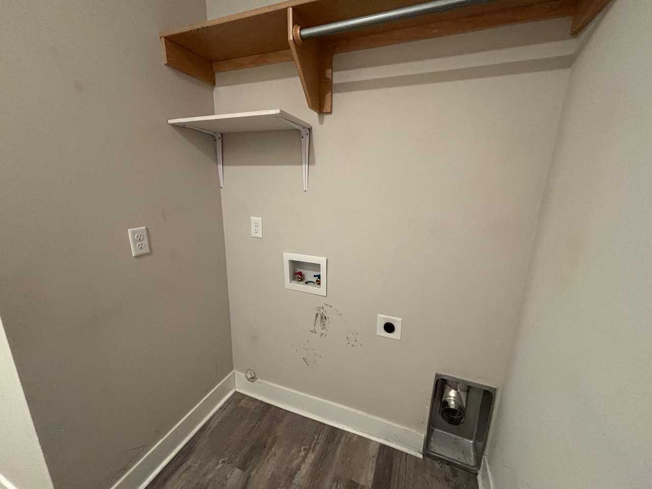 2508 W 55th St N - Photo 3 of 12