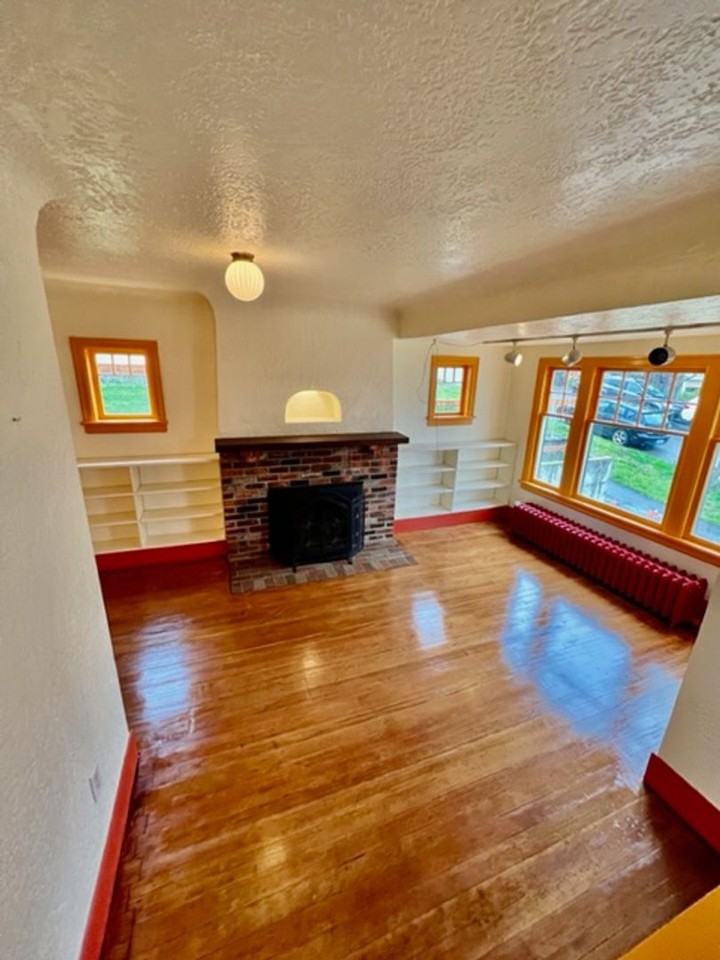 531 N 66th St - Photo 3 of 40