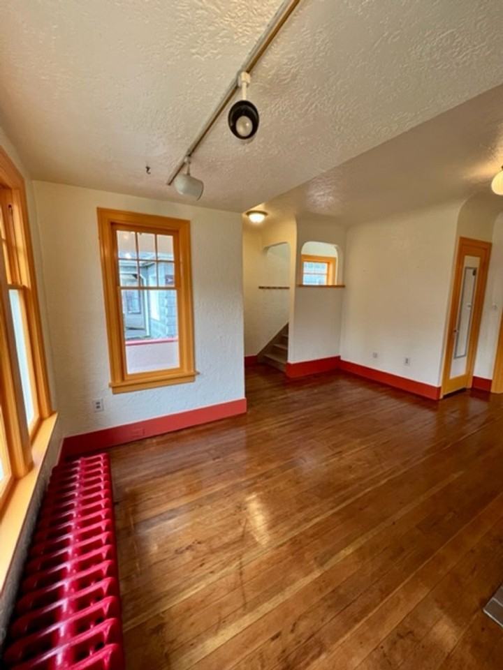 531 N 66th St - Photo 6 of 40