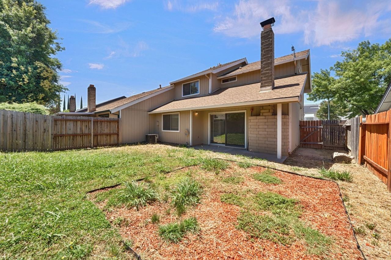 1171 Meadow Gate Dr - Photo 5 of 40