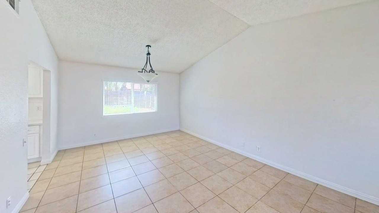 13677 Golden Eagle Ct - Photo 6 of 24