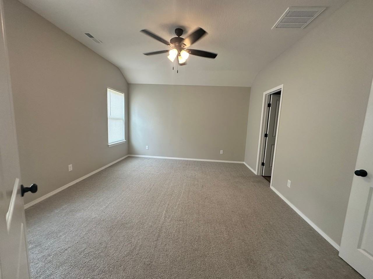 722 Swiss Rd - Photo 3 of 4
