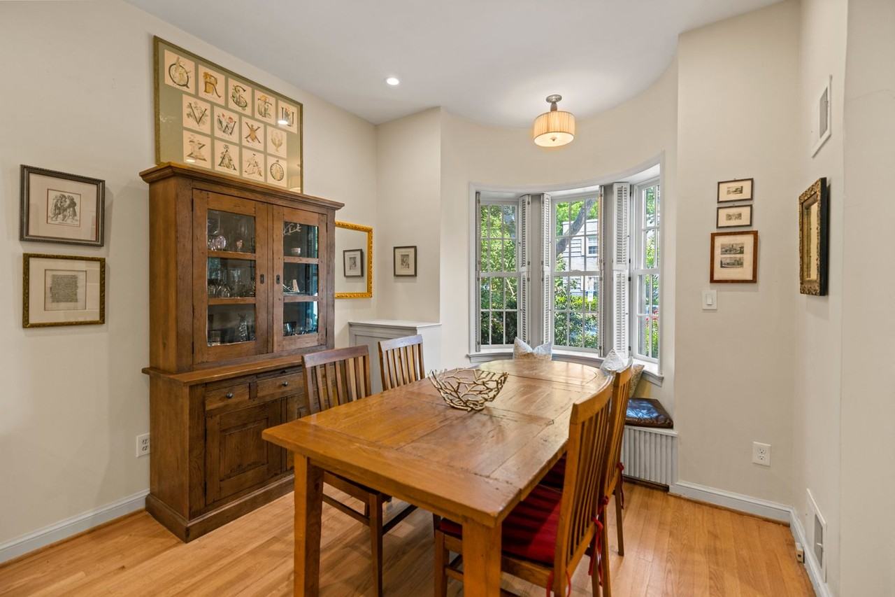 2426 I St Nw - Photo 7 of 23