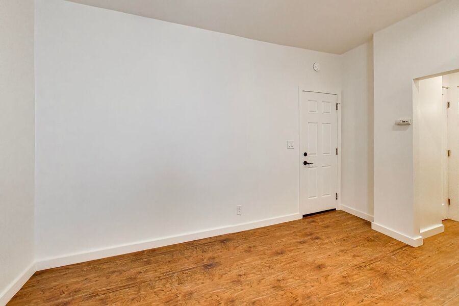 628 Waverley St #11 - Photo 5 of 20