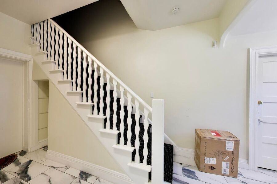 628 Waverley St #11 - Photo 7 of 20