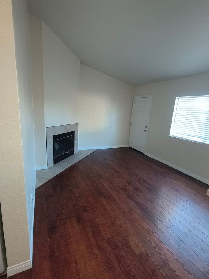 4084 Oregon St - Photo 4 of 22