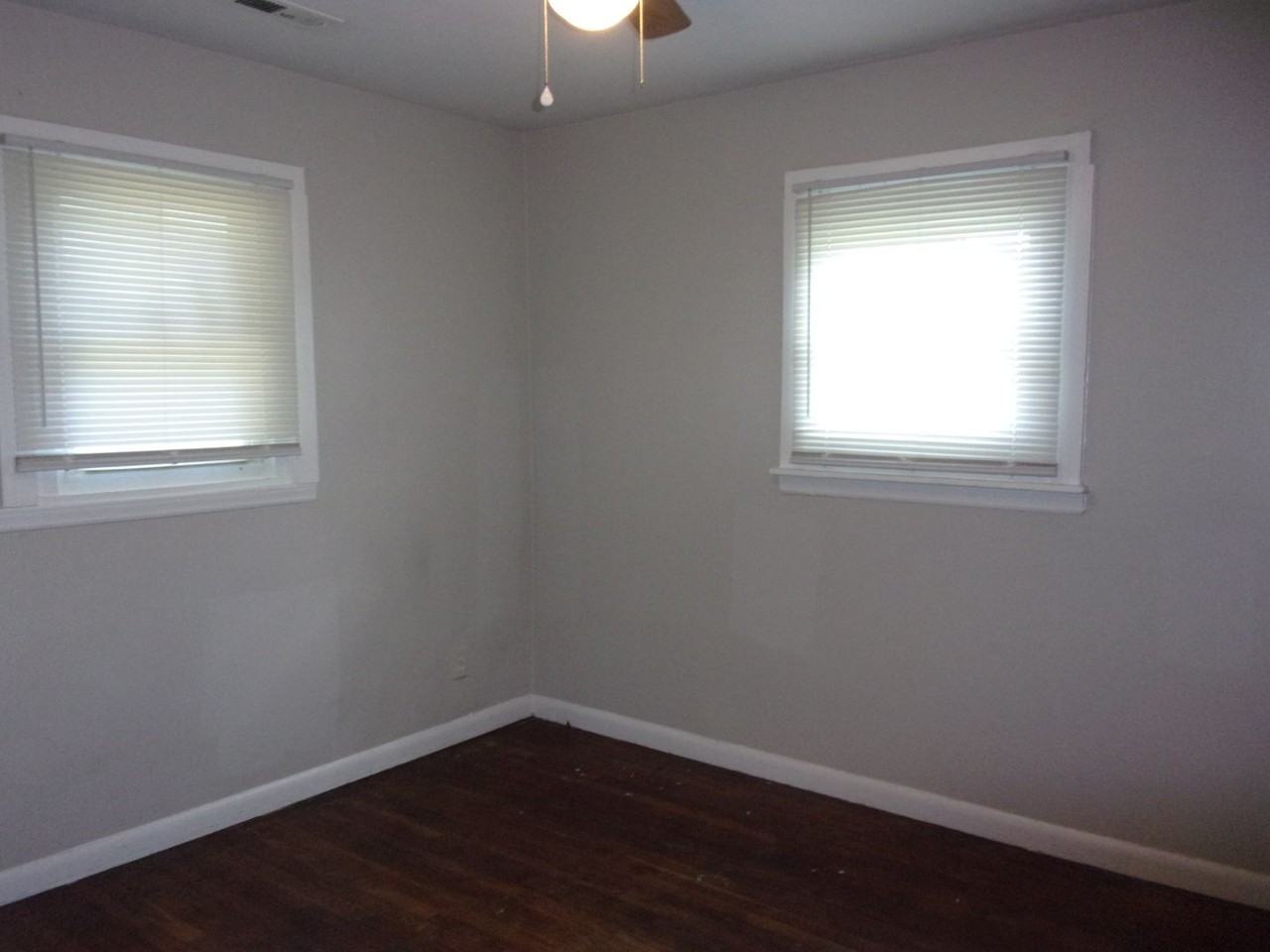 2301 Julia Ave - Photo 6 of 11