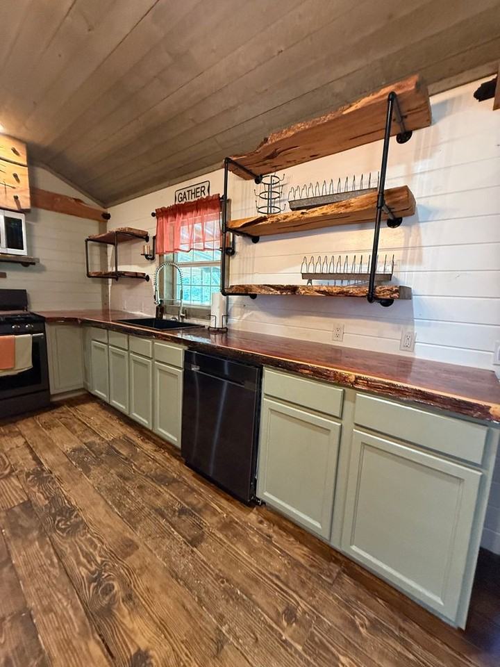 2723 Tin Top Rd - Photo 5 of 34