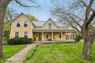 875 Water St - Photo 1 of 1