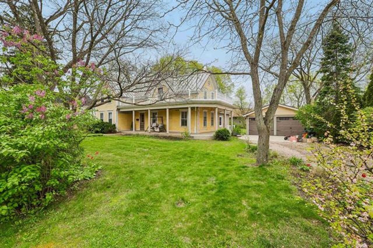 875 Water St - Photo 7 of 20