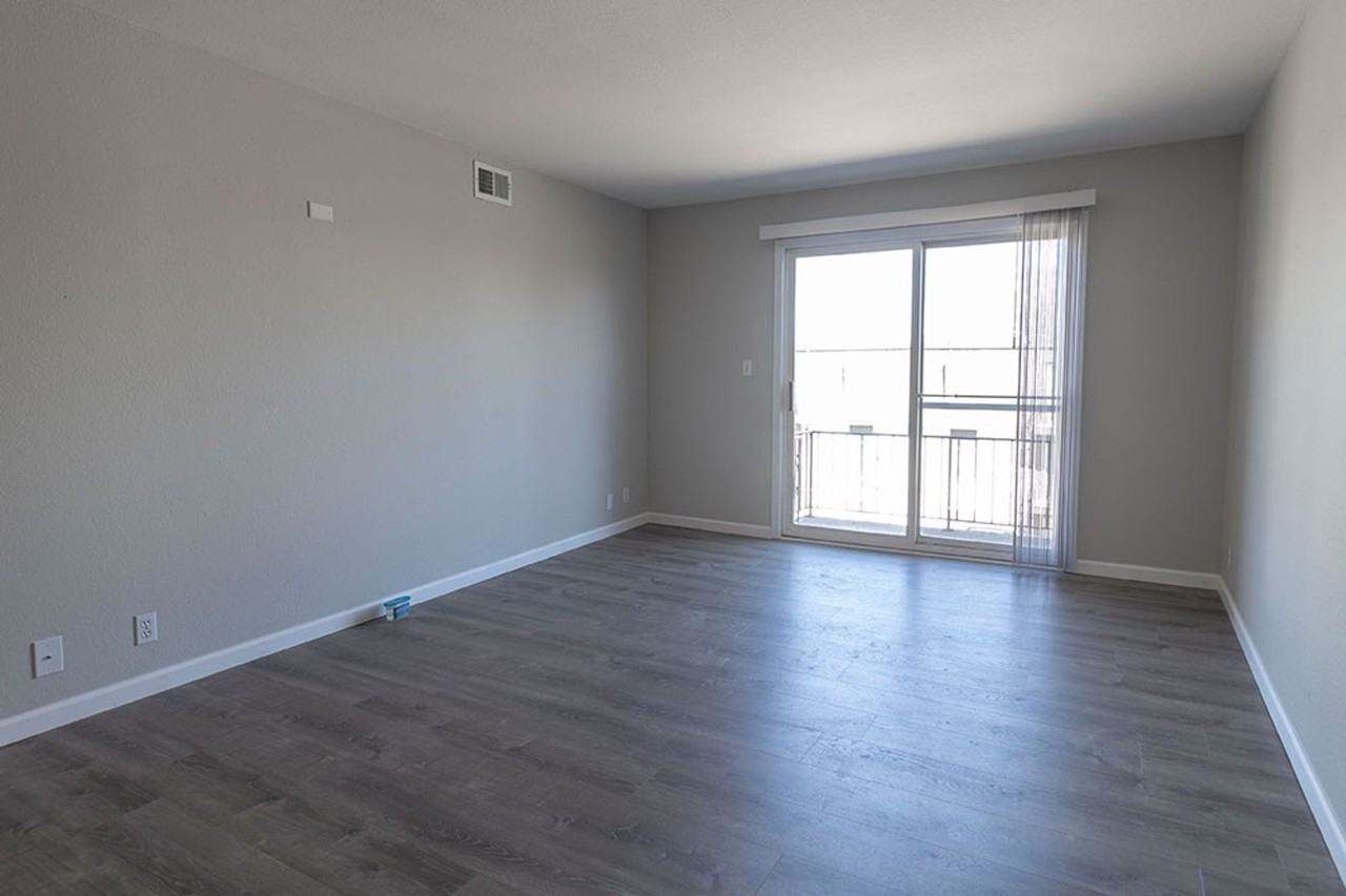 3408 Balboa Ln #33 - Photo 7 of 45