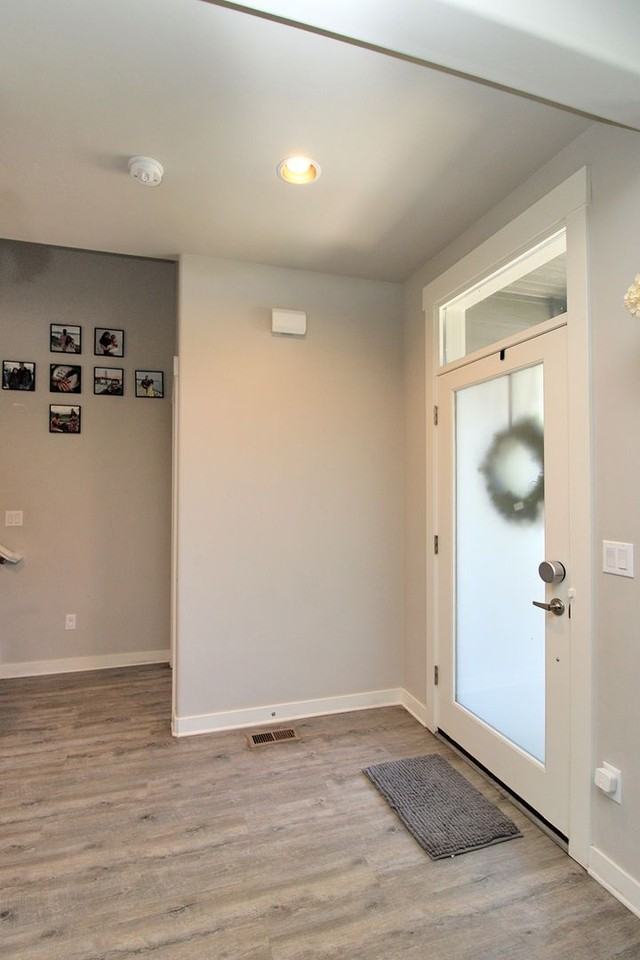5220 Se Thornapple St - Photo 3 of 27