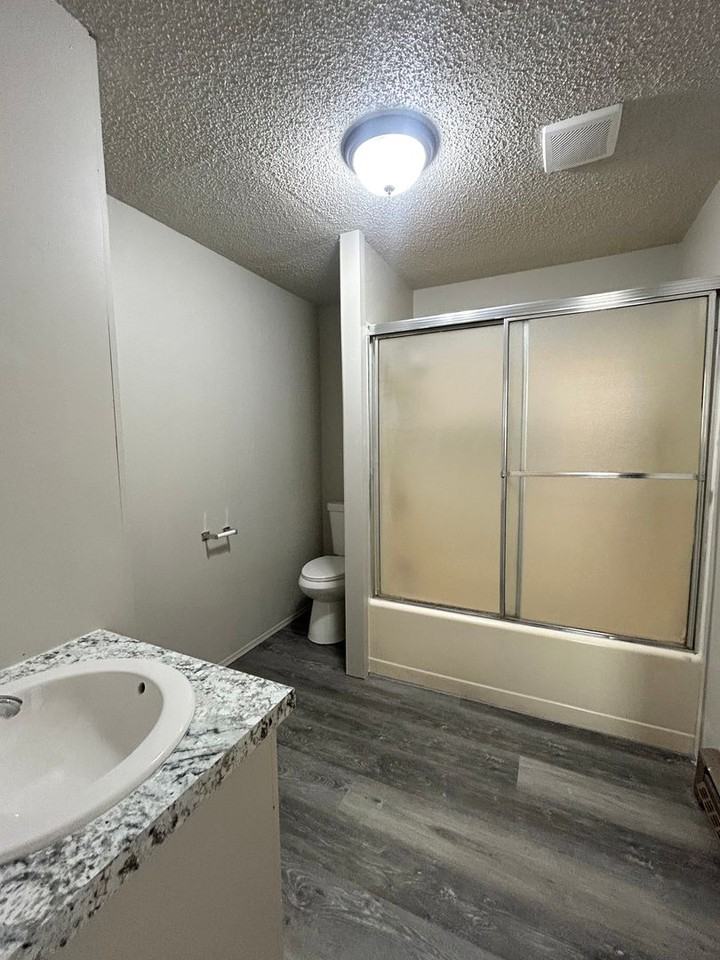 603 E 3rd Ave - Photo 3 of 16
