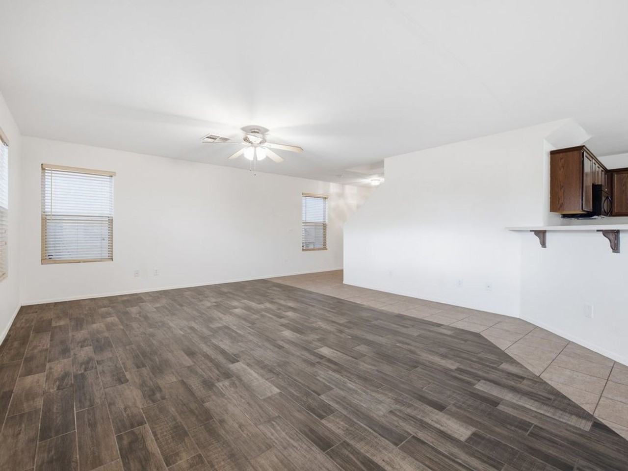 6790 S Parliament Dr - Photo 5 of 25