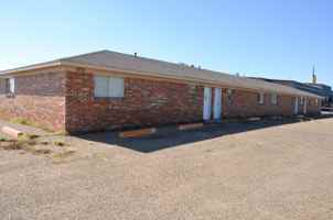 featured image of 1725 E 1st St #13