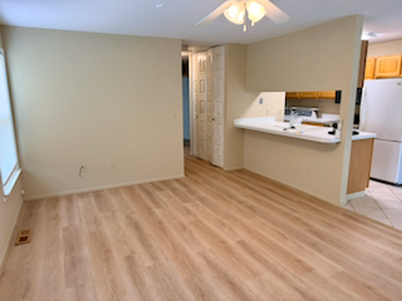 2802 Willow Ct - Photo 3 of 19