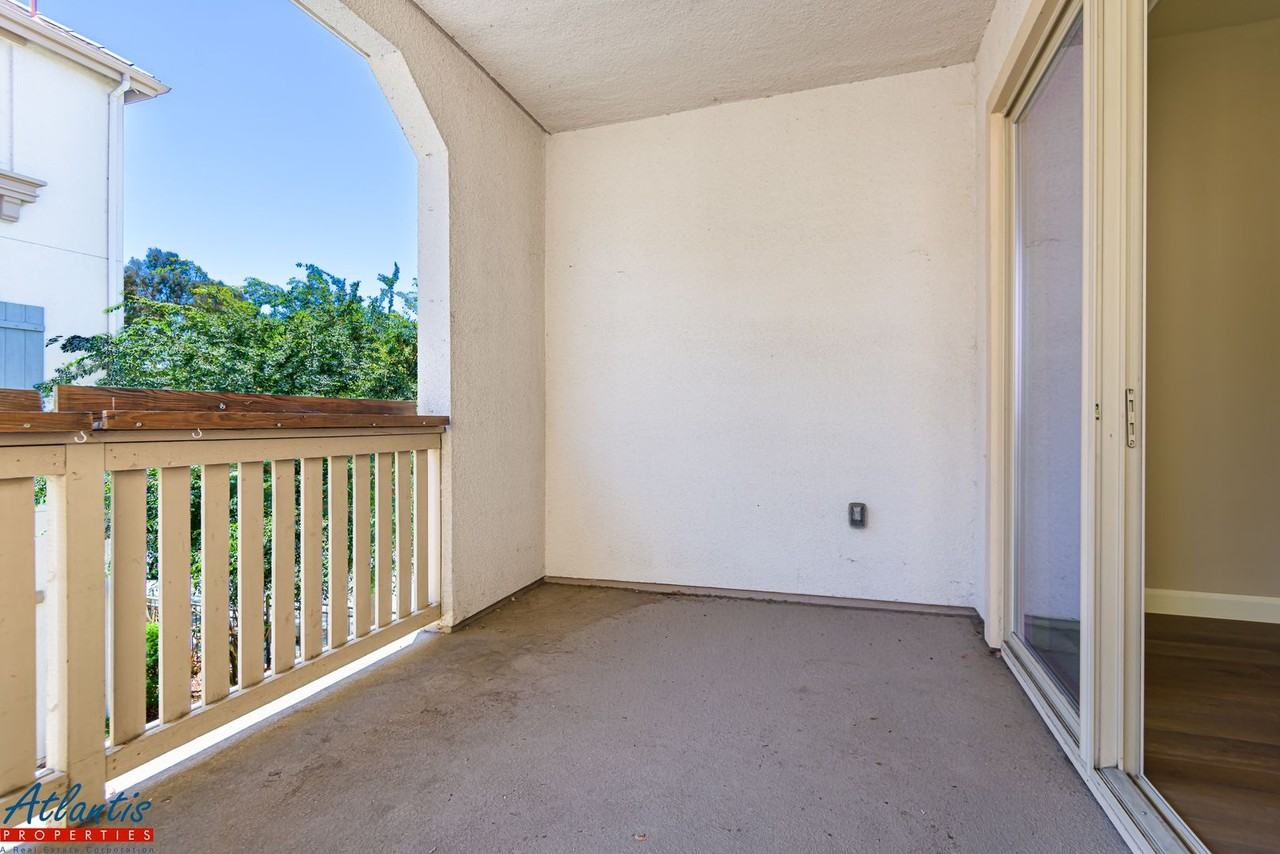 1567 Hidden Creek Ln - Photo 4 of 24