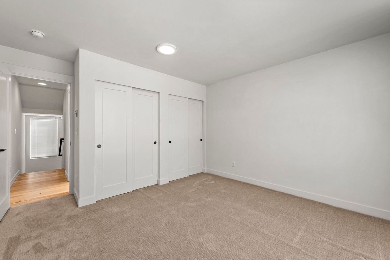 2439C Nw 61st St - Photo 5 of 17