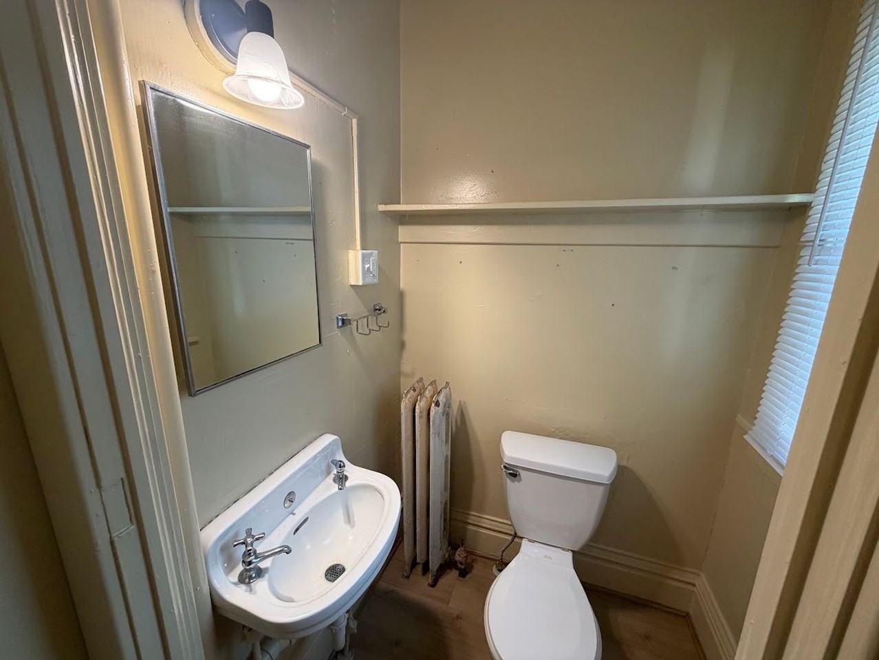 611 Kellogg Ave - Photo 4 of 27