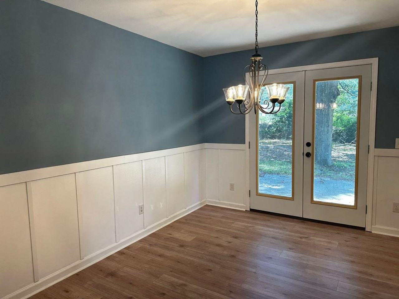 123 Scotty Ln - Photo 4 of 15