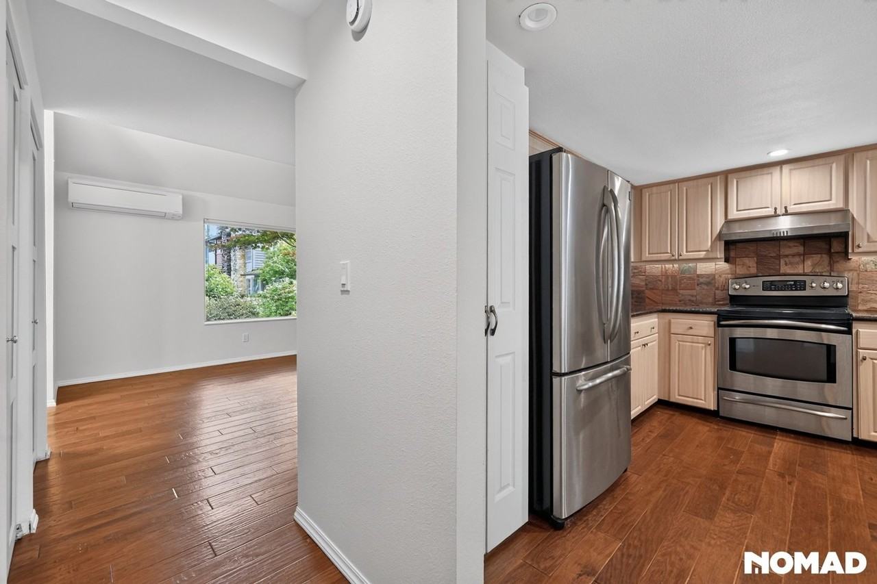 1035 156th Ave Ne - Photo 3 of 40