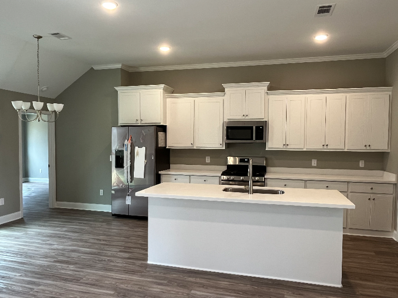 541 Silver Hl - Photo 6 of 30