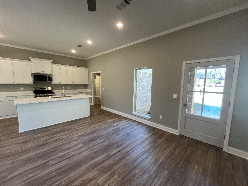 541 Silver Hl - Photo 7 of 30