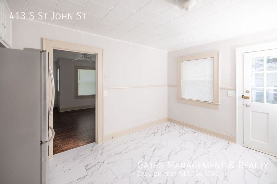 413 S Saint John St - Photo 4 of 17