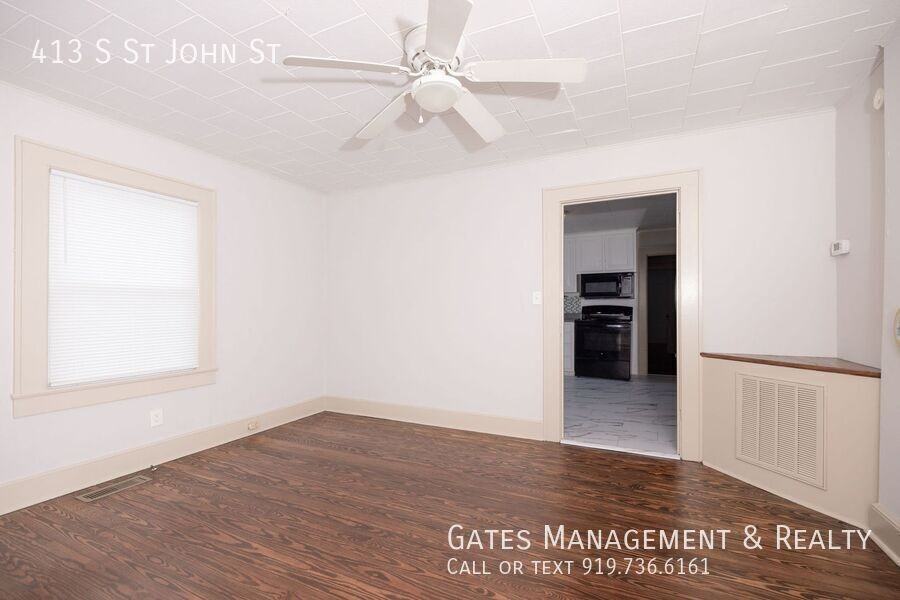 413 S Saint John St - Photo 7 of 17