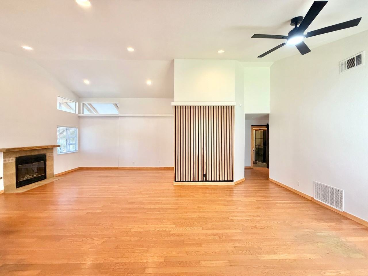 22988 Joaquin Ridge Dr - Photo 6 of 30