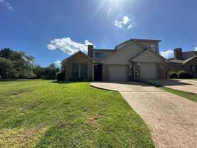 5885 Creekside Cir - Photo 1 of 1