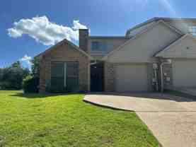 5885 Creekside Cir - Photo 1 of 1