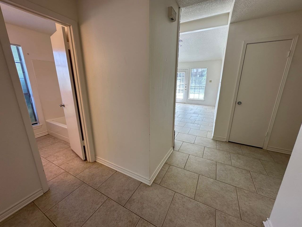 5885 Creekside Cir - Photo 3 of 31