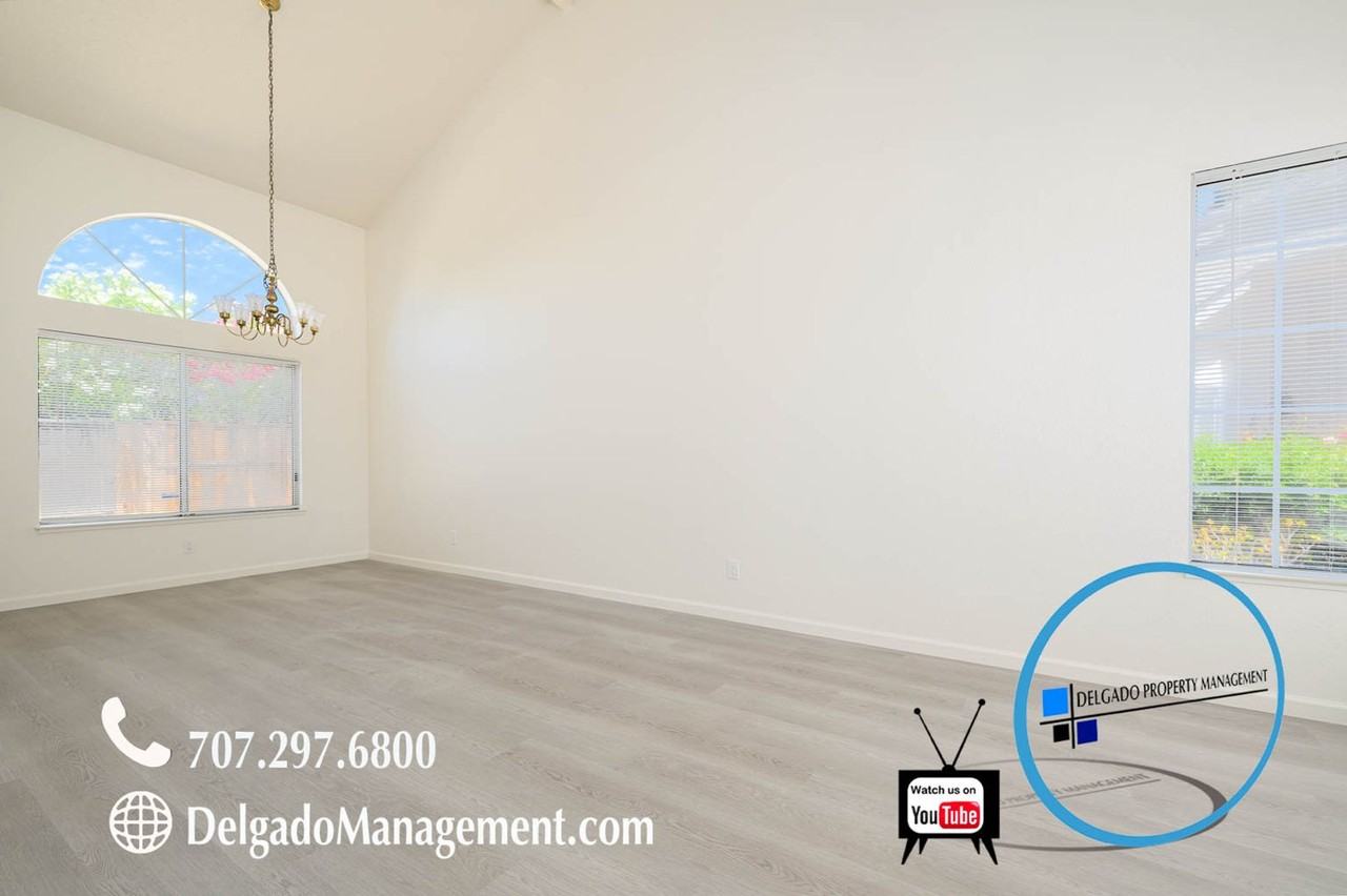 22 Brighton Dr - Photo 3 of 38