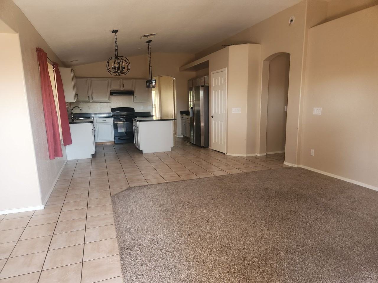 5511 S 15th Way - Photo 3 of 23