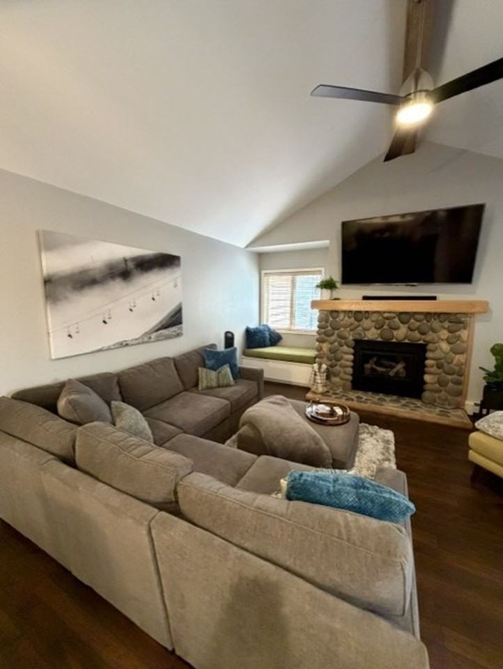 170 Village Blvd - Photo 3 of 19