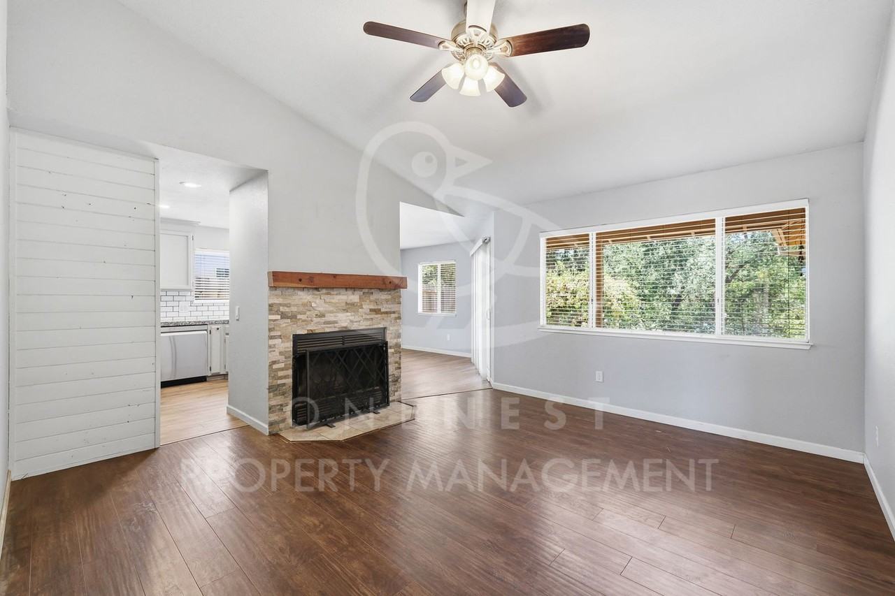 2545 Muirfield Dr - Photo 3 of 25