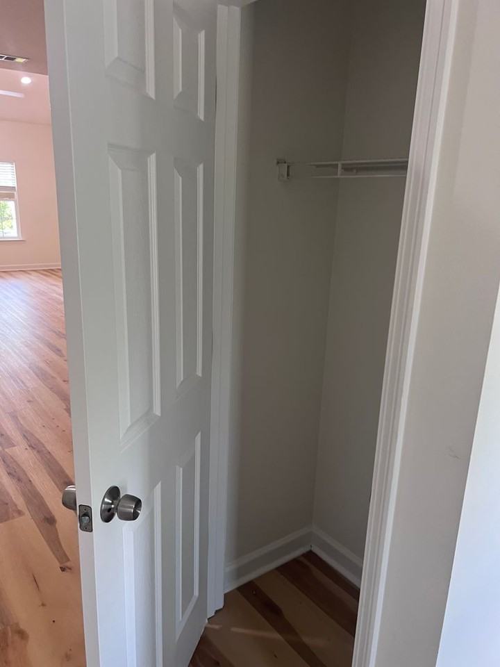 348 Moss Creek Ln - Photo 3 of 18