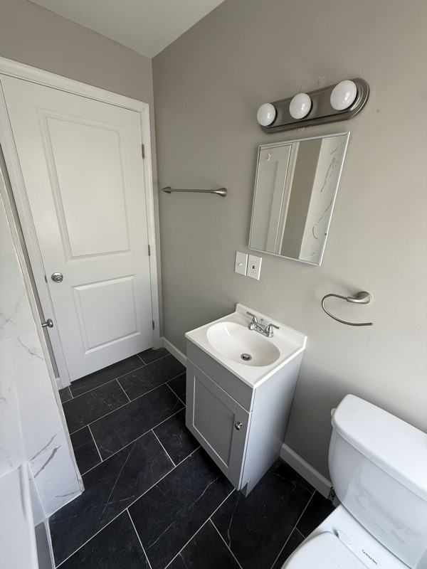 1330 Woodbourne Ave - Photo 5 of 21