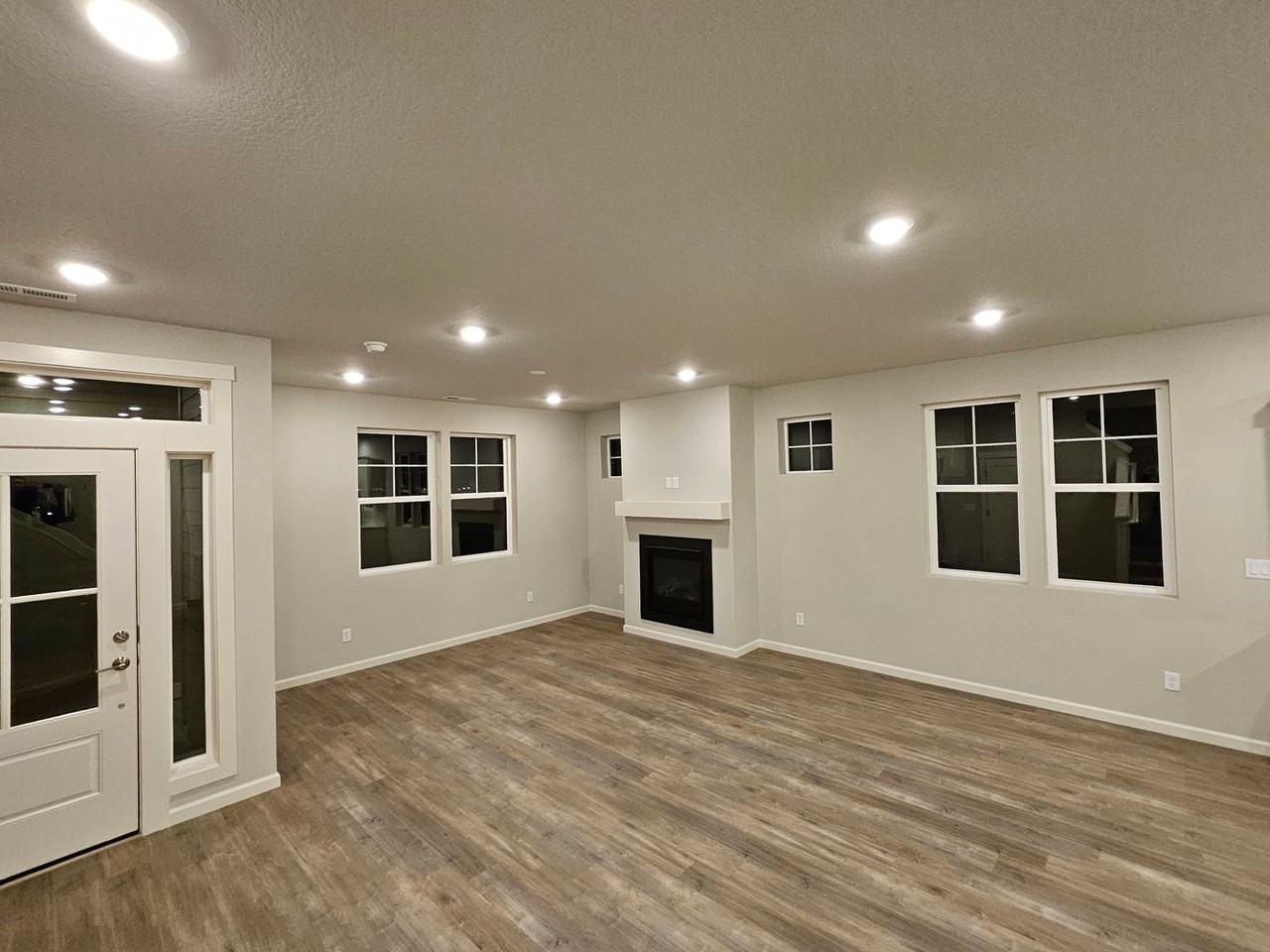 4112 Se 83rd Ave - Photo 2 of 10