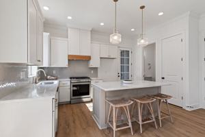featured image of 805 Broyles St #105