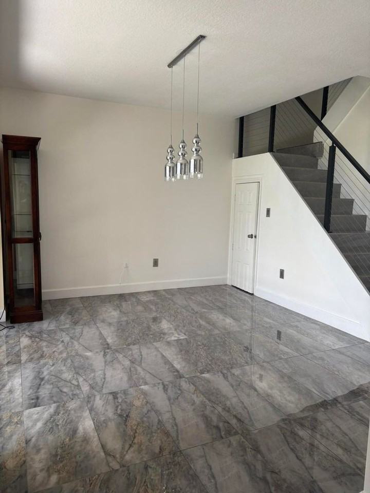 254 Riverwalk Cir - Photo 2 of 13