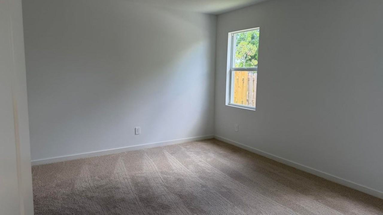 1872 Nw 6th Ct - Photo 6 of 14