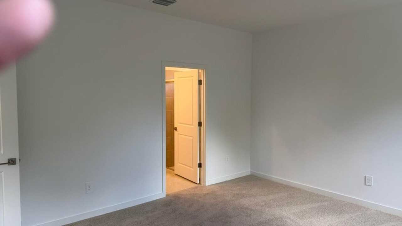 1872 Nw 6th Ct - Photo 7 of 14