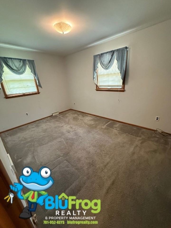 1310 5th Ave Ne - Photo 6 of 24