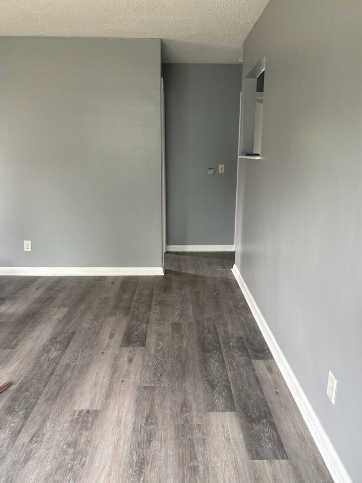 2283 Hiawatha Park Dr - Photo 5 of 12