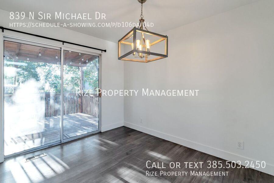 839 N Sir Michael Dr - Photo 4 of 17